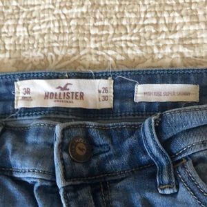 Hollister W26 L30 High Rise Super Skinny